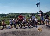 Najmłodsi rywalizowali w Wąchocku na Bike Jam 2023. Wielka rywalizacja na pumptracku. Zobacz zdjęcia