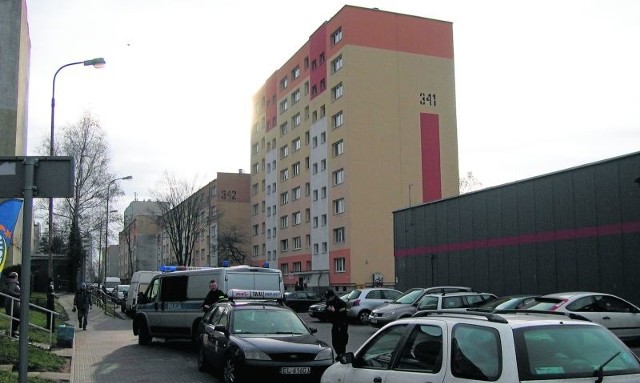 W tym bloku na Teofilowie  też doszło do kilku włamań do mieszkań.