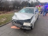 Kraków. Wypadek w Mistrzejowicach na skrzyżowaniu ul. Wiślickiej i DK 79. Kierowca był pijany