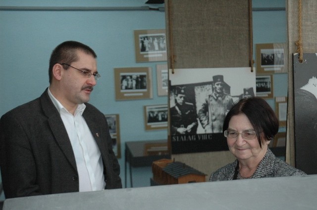 Po żagańskim muzeum, profesor Natalię Lebiediewą, oprowadzał dyrektor placówki Jacek Jakubiak.