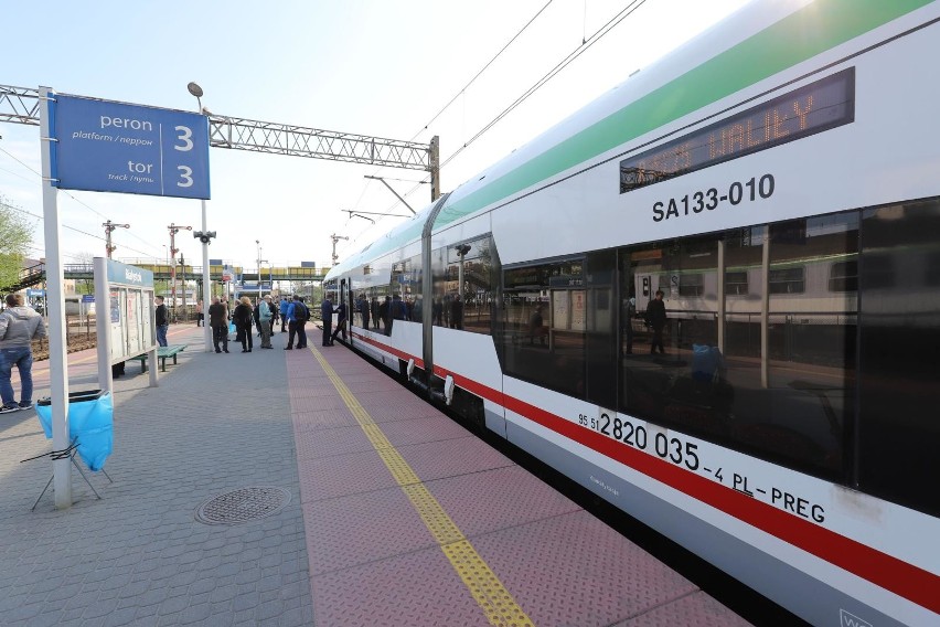 Region. Już w piątek 29 maja na tory ruszy pierwszy w tym sezonie pociąg POLREGIO do Walił (zdjęcia)