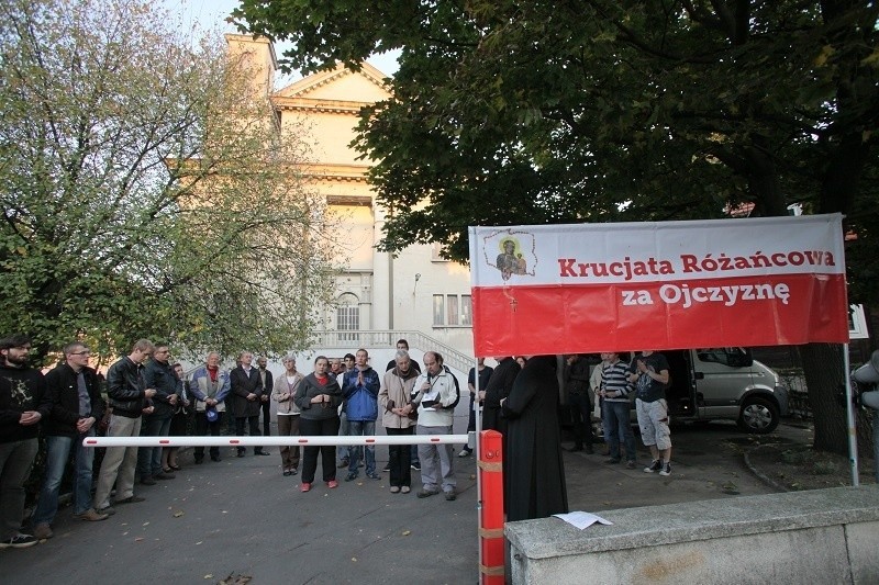 Behemoth Łódź: Protest Krucjanty Różańcowej przed koncertem