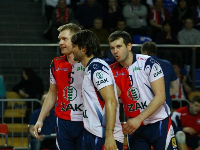 Nasi zawodnicy, od lewej: Paweł Zagumny, Idi i Dominik Witczak, mieli powody do zadowolenia.