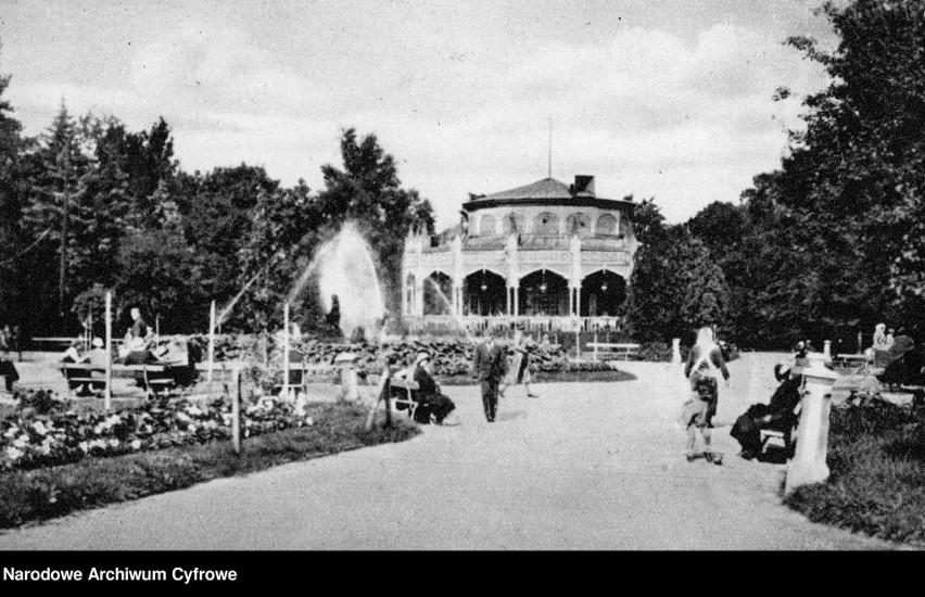 Białystok. Fragment parku.

rok/lata:
1918 - 1939