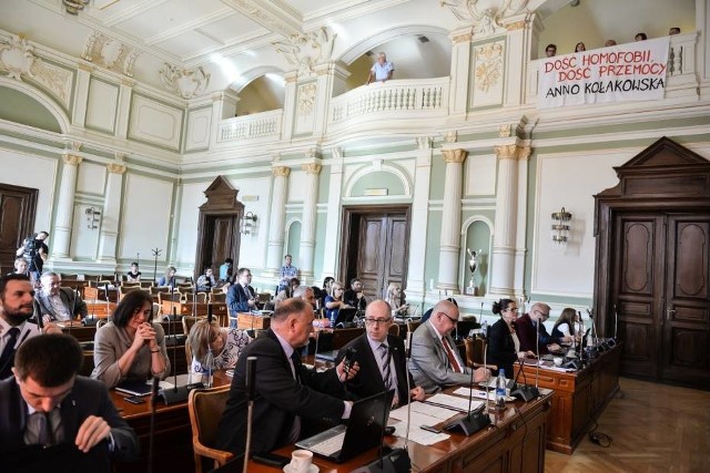 Podczas wtorkowej sesji Rady Miasta Gdańska radni przegłosowali uchwałę dotyczącą podwyżek cen biletów