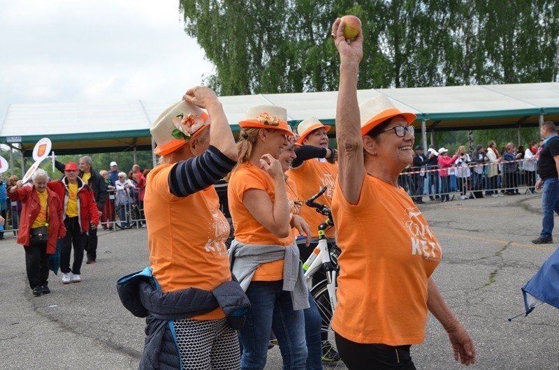 Kęty. Sukces Uniwersytetu Trzeciego Wieku w międzynarodowej olimpiadzie sportowej. Wśród ekip z Małopolski Kęty były najlepsze [ZDJĘCIA]