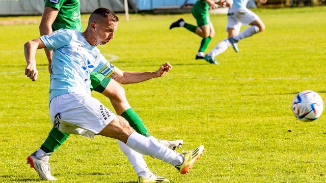 Krzysztof Świątek, najlepszy strzelec Hutnika jesienią w II lidze, okres przygotowawczy do wiosny zakończył zdobyciem gola