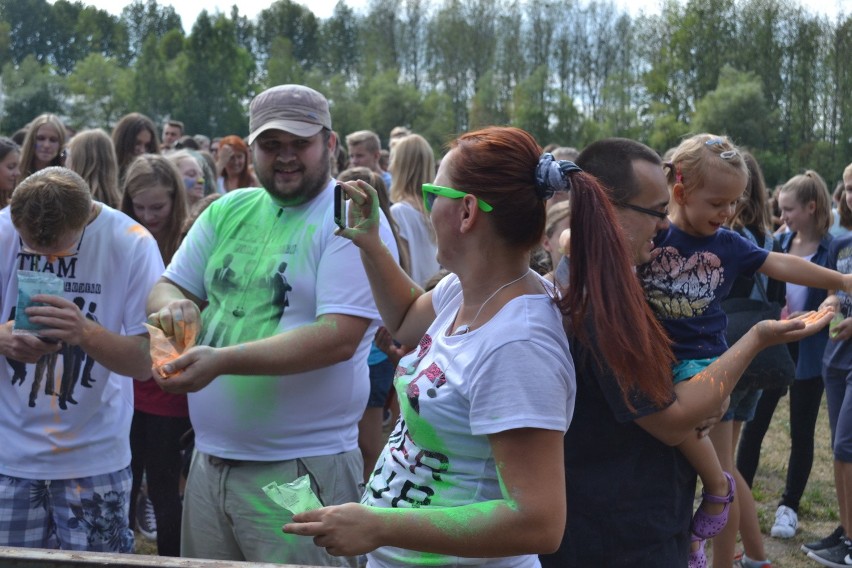 Festiwal kolorów w parku Lisiniec przyciągnął tłumy. To było...