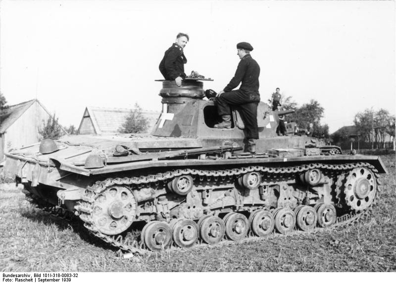 Niemiecki czołg sfotografowany podczas przerwy w walkach na...