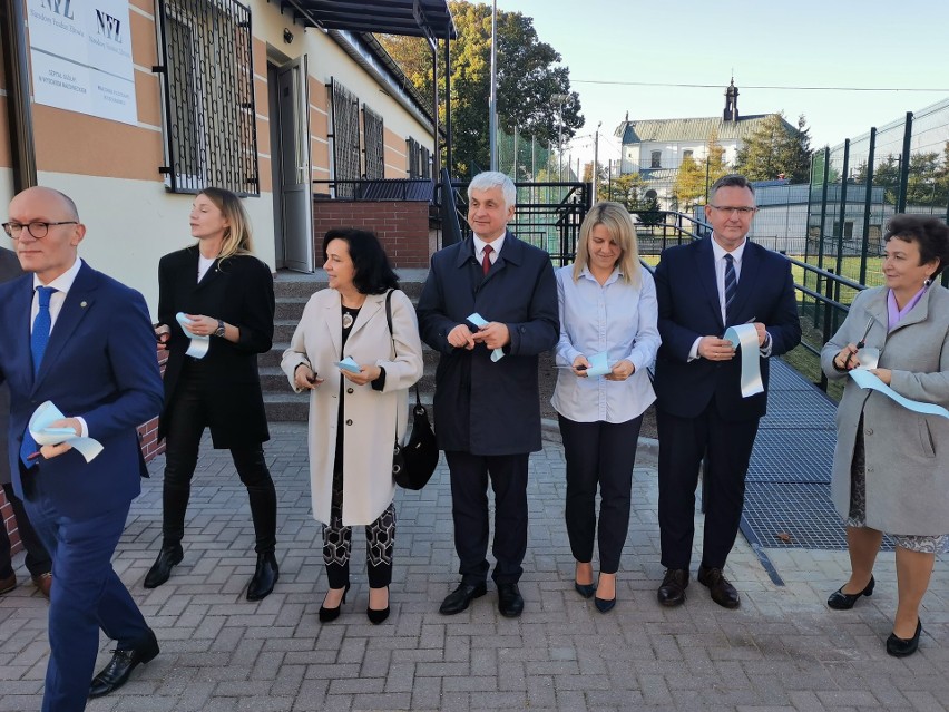 Poradnia fizjoterapii w Ciechanowcu oficjalnie otwarta. Koszt to blisko 200 tysięcy złotych [ZDJĘCIA]