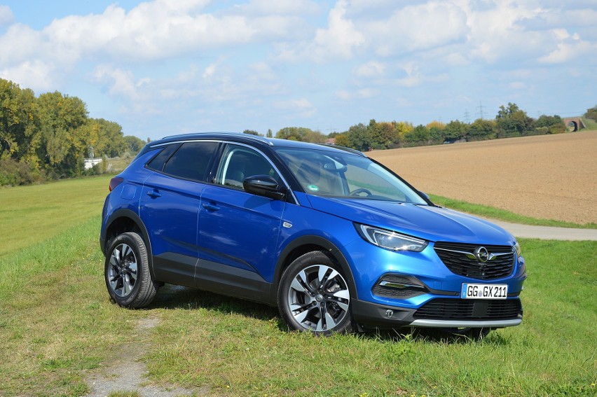 Opel Grandland X...