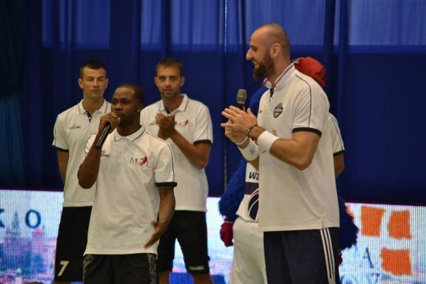 Marcin Gortat Camp 2015: Polski koszykarz z NBA prowadził treningi w Rumi [ZDJĘCIA]