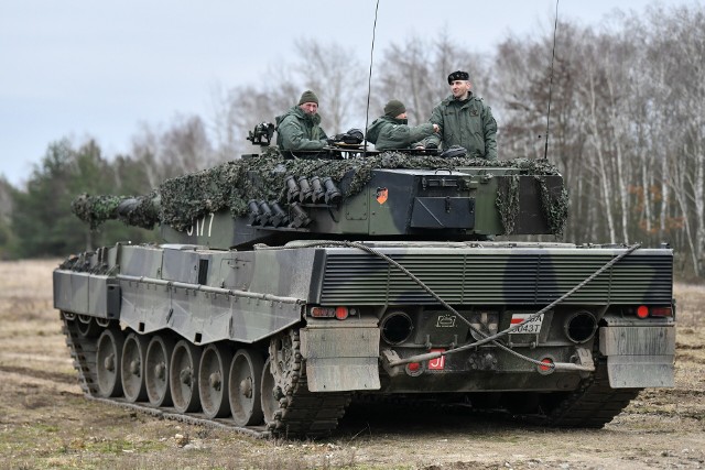 Ukraińscy żołnierze przebywają w Polsce, gdzie przechodzą szkolenie na naszych czołgach.