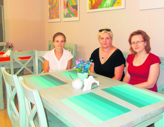 Od lewej: Izabela Piechota (kelnerka), Elżbieta Waguła (menadżerka) i Monika Lempart (prezeska)