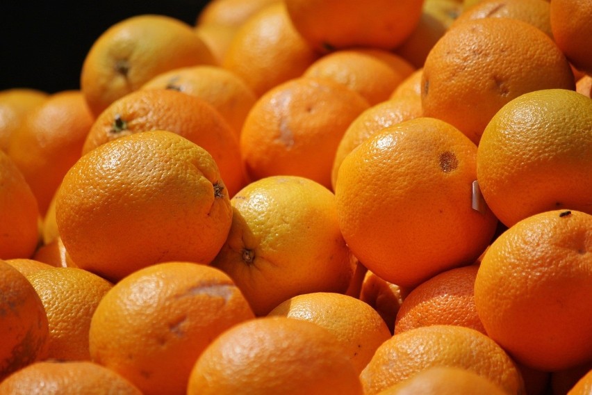 Jedzenie pomarańczy ma bardzo korzystny wpływ na nasz...