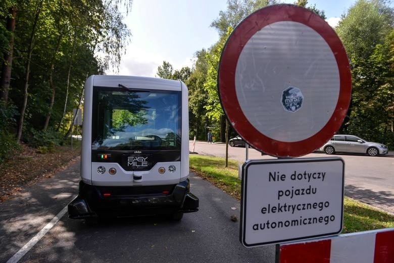 Testowe jazdy autonomicznego, bezzałogowego busa w Gdańsku