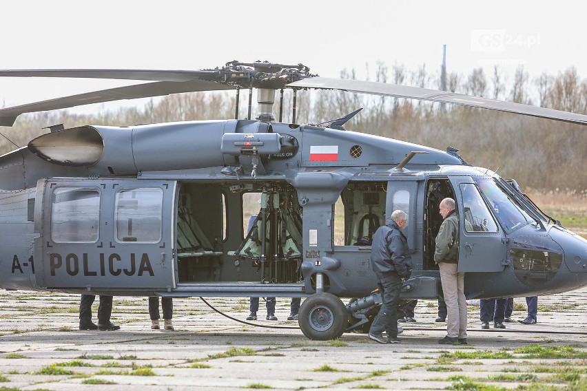 Policyjny helikopter Black Hawk już odleciał ze Szczecina