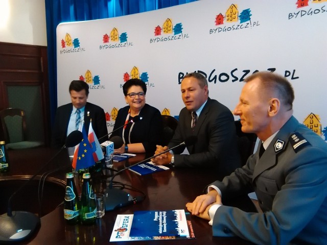 O tym, co to są Pat Porty mówili dzisiaj w Bydgoszczy minister Teresa Piotrowska, Marek Michalak, insp. Grzegorz Jach i prezydent Rafał Bruski.