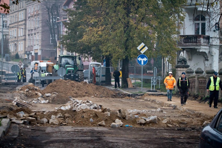 Trotyl pod mostem w Dzierżoniowie znaleziono także w...