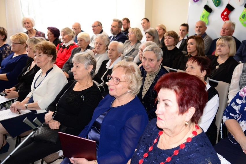 Otwarto nowy Ośrodek Pomocy Społecznej z Dziennym Domem Pomocy dla Seniorów w Nisku. Zobacz zdjęcia