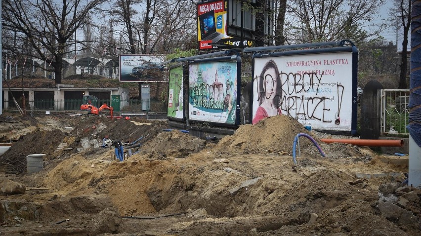 Drogowcy wyrzuceni z placu budowy na Hubskiej i Pułaskiego