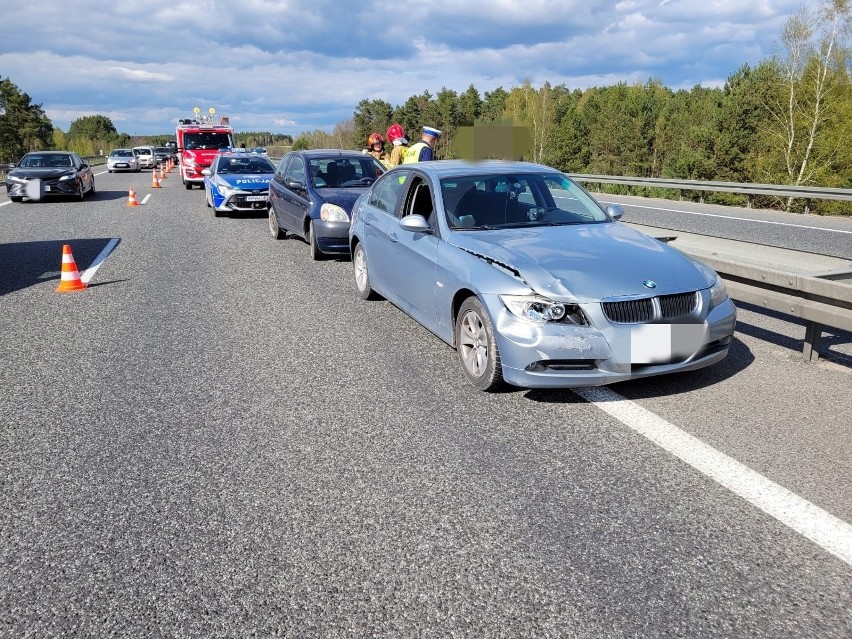 Wypadek na S8 w okolicy Mostówki. 3.05.2022 zderzyło się pięć samochodów