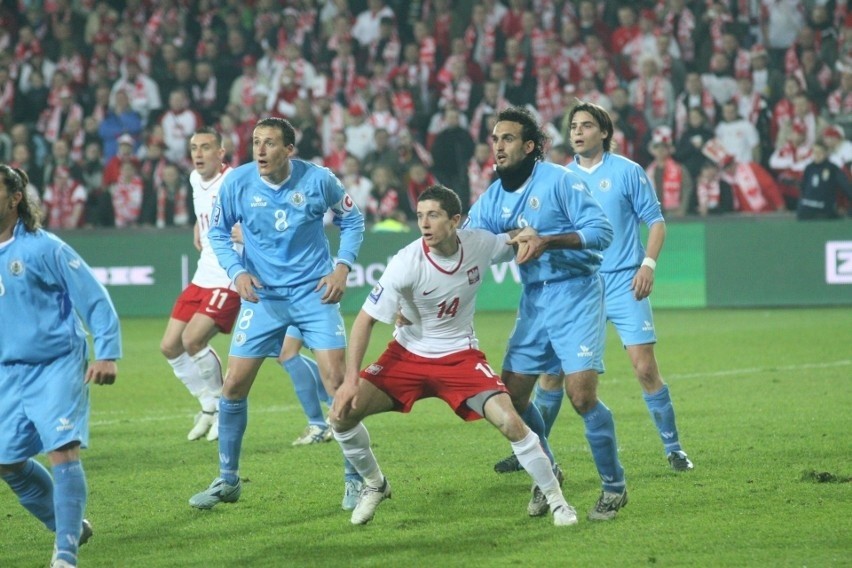 Robert Lewandowski zdobył upragnioną bramkę na mundialu. Tak grał i strzelił gola w 2009 roku w Kielcach, podobnie jak Mariusz Lewandowski