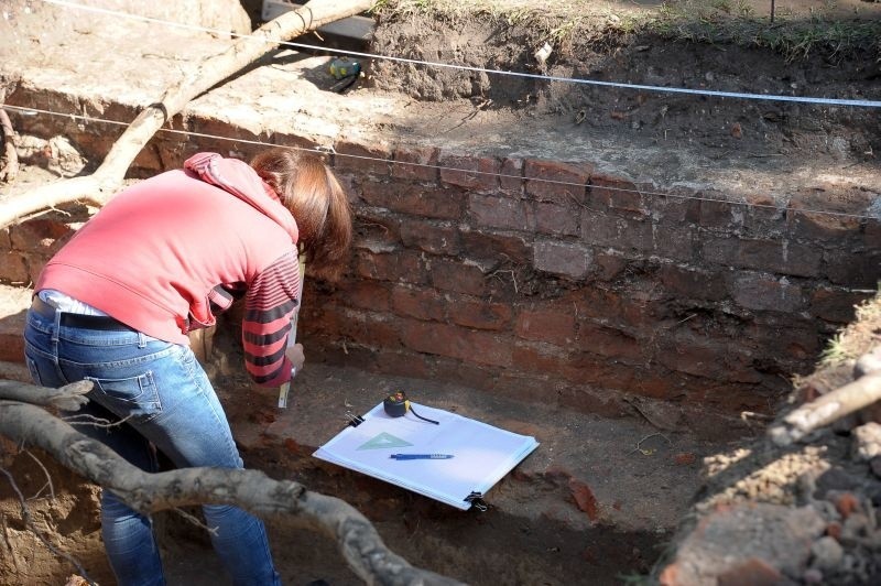 Przez dwa tygodnie archeolodzy szukali pozostałości po...