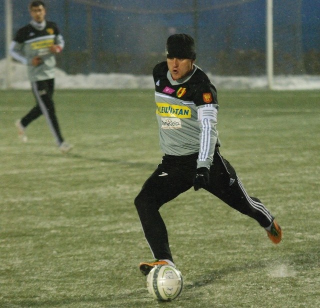 Korona Kielce w Kleszczowie rozegra dziś sparing z GKS Bełchatów. Na zdjęciu Tomasz Lisowski.