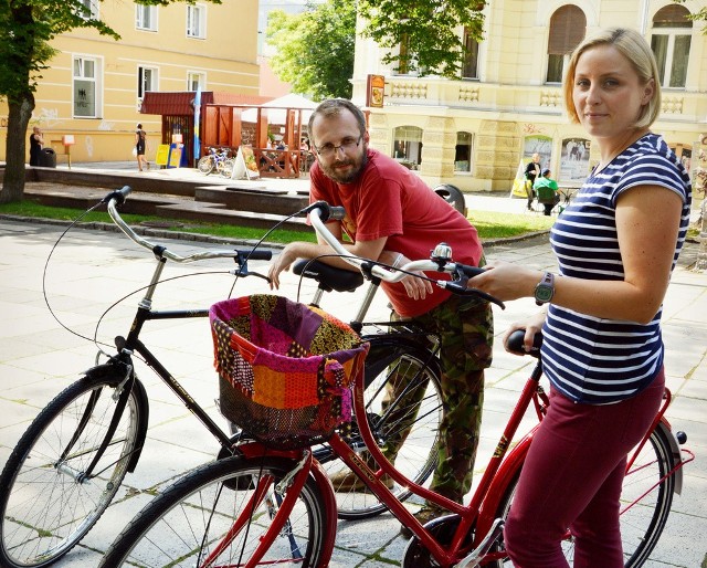 Dla zwycięzców plebiscytu "Zakręceni" z północy i południa województwa mamy dwa, nowe, miejskie, wygodne rowery! Te dwukołowe cudeńka czekają na swoich nowych właścicieli. Czy to będziesz właśnie Ty? Zapraszamy do udziału!