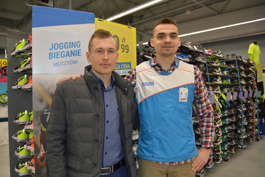 Otwarcie Bursztynowa Park w Ostrołęce: tak wyglądają sklepy Decathlon, Media Markt, Smyk, Jysk, Komfort i Komfort Łazienki [ZDJĘCIA+WIDEO]