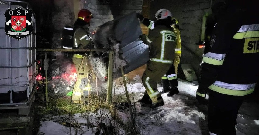 Nocny pożar domu na ul. Olszewskiego w Alwerni