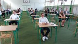 Lubuskie. Maturzyści pełni obaw. Wyniki mogą być słabe. Czy dostaną się na studia? Zagraniczne uczelnie pomogą 