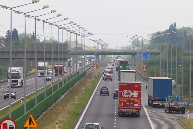 Na węźle Września na autostradzie A2 kierowcy muszą przygotować się na występujące tam utrudnienia