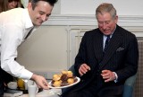 Co lubi jeść król Karol III? Upodobania kulinarne brytyjskiego monarchy są wyjątkowe. Nigdy nie zje jednej potrawy