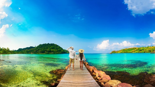 Marzysz o egzotycznych wakacjach? Zobacz, jak zadbać o swoje zdrowie przed i w czasie wyjazdu.