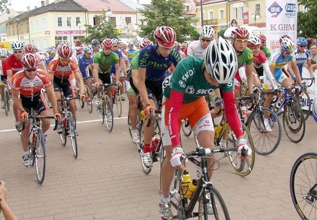 Uczestnicy Wyścigu Kolarskiego Solidarności i Olimpijczyków wyruszą w piątek do czwartego etapu, którego trasa poprowadzi z Tarnobrzega do Radomia.