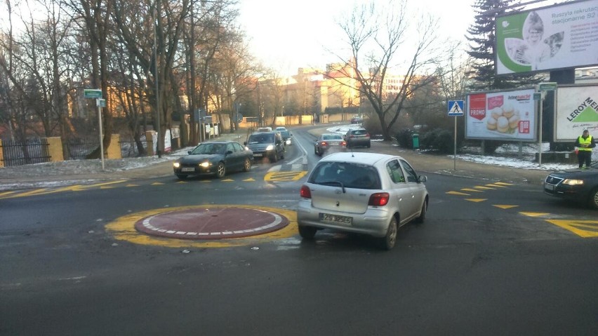 Nowe rondo w przy ul. Słowackiego w Szczecinie już gotowe. Pierwszy sprawdzian zaliczony