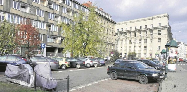 Podziemny parking na ok. 155 miejsc jest planowany w miejscu istniejącego naziemnego u zbiegu ul. Dietla, Starowiślnej i Wielopole