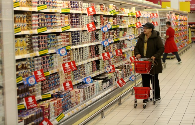 Jak otwarte sklepy 1 maja? Sprawdź godziny otwarcia sklepów: ŻABKA, FRESHMARKET, LIDL, NETTO, BIEDRONKA