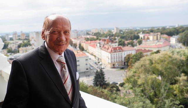 Prezydent Rzeszowa Tadeusz Ferenc otrzymał dzisiaj absolutorium.