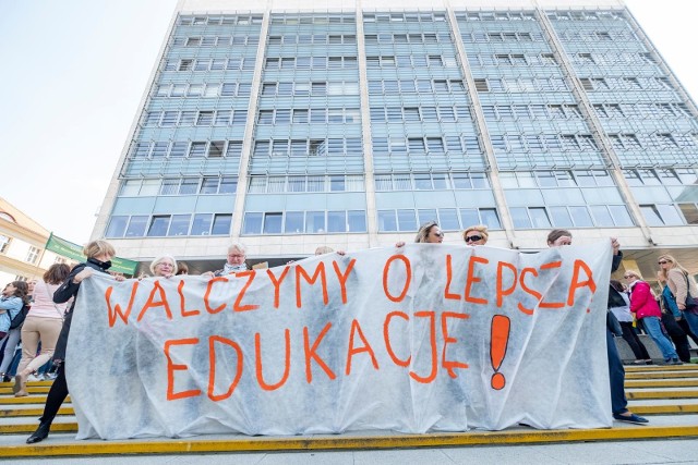 Wielu rodziców popierało strajk nauczycieli w kwietniu. Teraz czeka ich protest włoski pedagogów, ale będzie on z pewnością mniej dotkliwy.