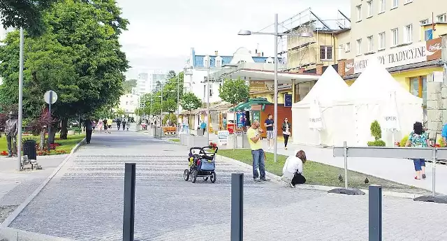 Wolna od aut Aleja Gwiazd, także w sezonie, to marzenie wczasowiczów. Ciekawe, czy przyczyni się do tego płatne parkowanie.