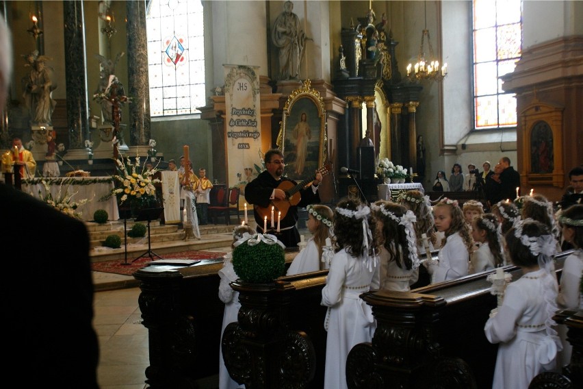 Rodzice chrzestni przekażą najwięcej w kopercie na pierwszą...