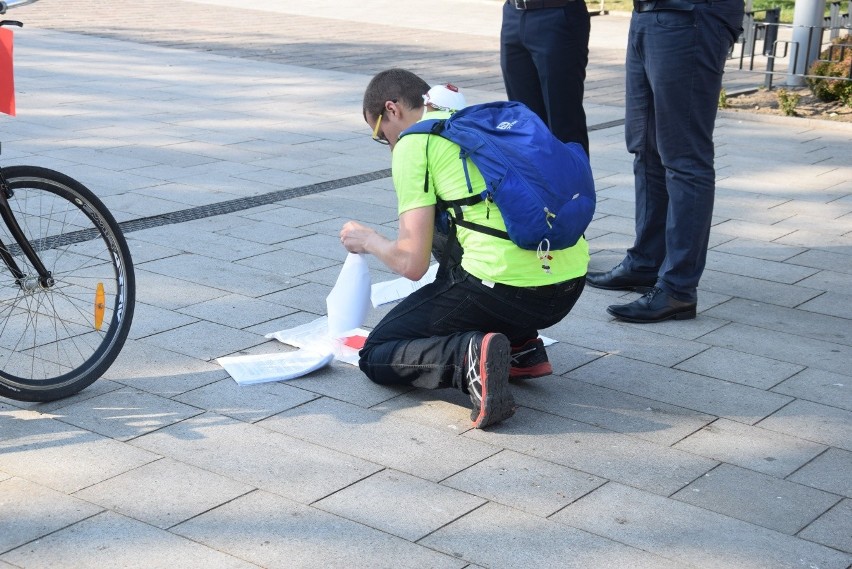 Około stu skawinian protestowało przeciw zatruwaniu...