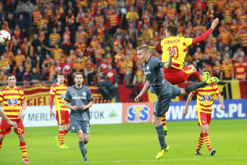 Jagiellonia - Legia 1:0. Petarda Cernycha dała zwycięstwo...