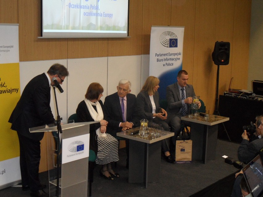 Buzek kontra Wiśniewska: Debata o unii energetycznej na Politechnice Częstochowskiej [ZDJĘCIA]
