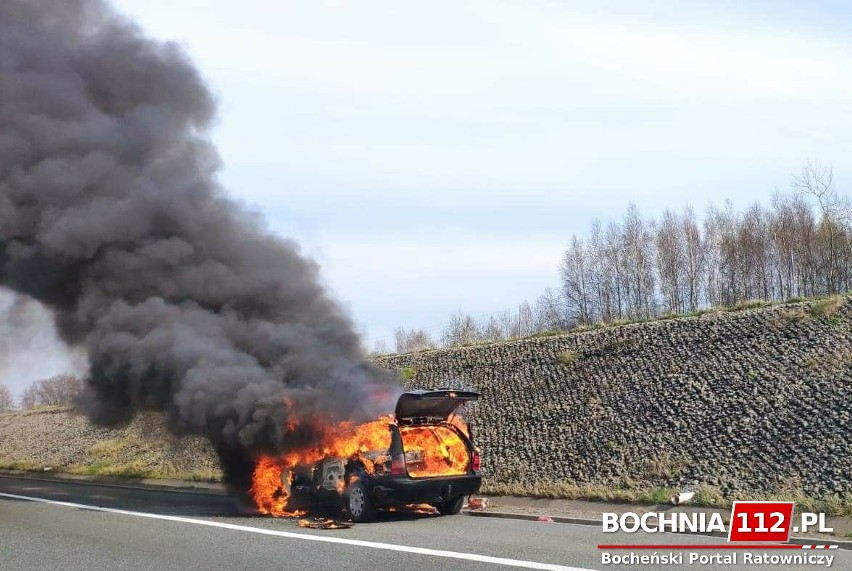 Pożar na A4 w Bochni - zdjęcia dzięki uprzejmości serwisu...