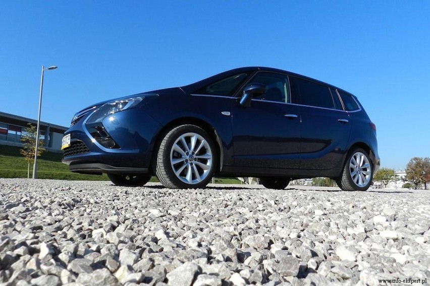 Opel Zafira Tourer 2.0 CDTI ,  Fot: Robert Kulczyk –...