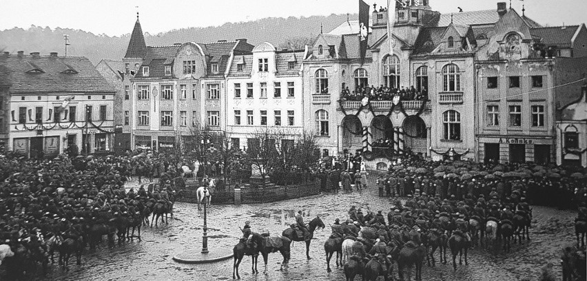 Powitanie wojsk polskich na wejherowskim Rynku, 10 lutego...